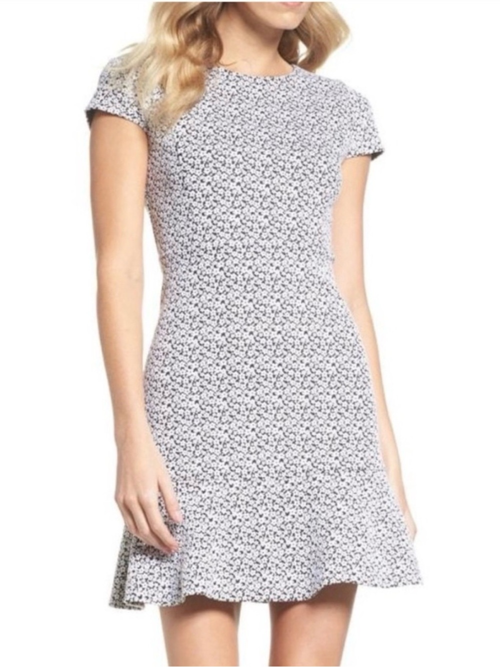 Floral Short Sleeve A-Line Dress in White and Black
